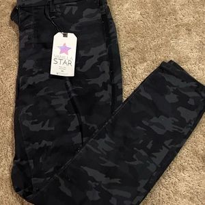 Vanilla Star pull on jogging size medium